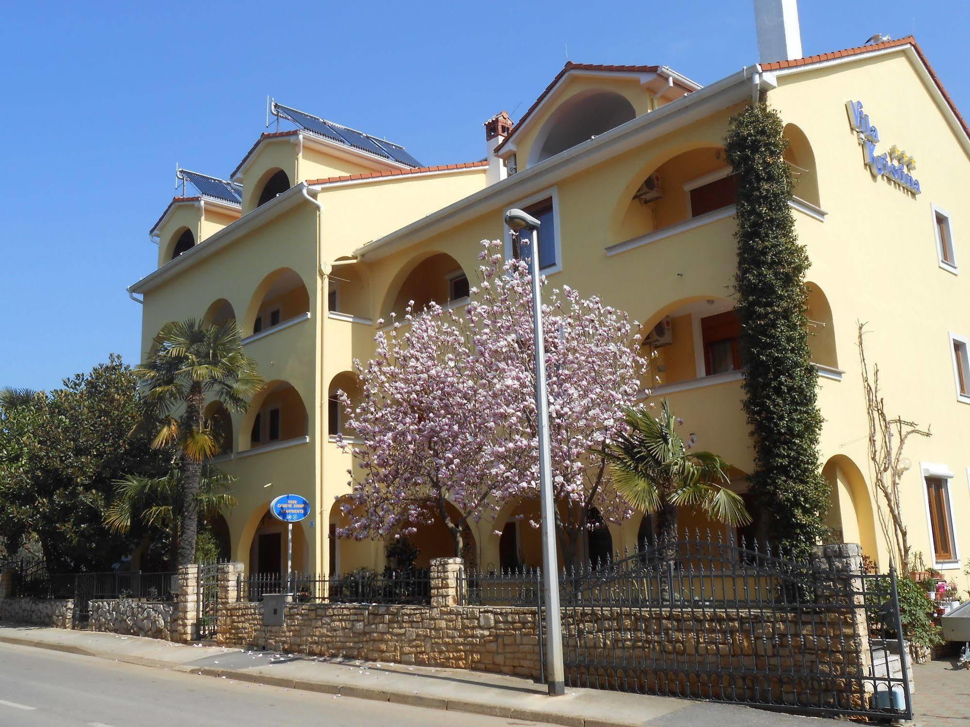 روفينج Villa Kristina المظهر الخارجي الصورة
