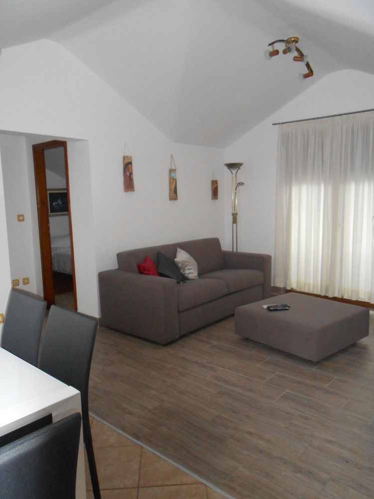 روفينج Villa Kristina المظهر الخارجي الصورة